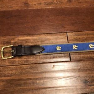 Vineyard Vines belt